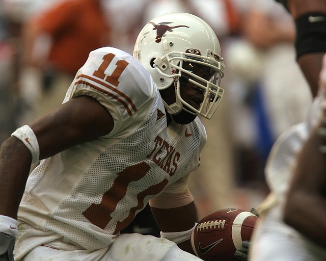 一位年轻后 一位年轻后